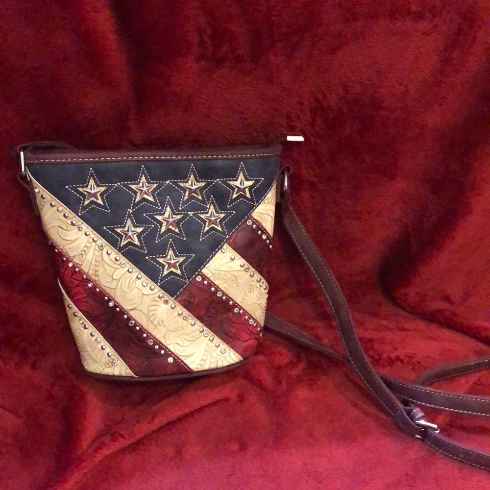 Montana West Stars n’ Stripes crossbody